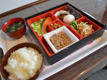 【*和朝食一例】お部屋までお運びいたします