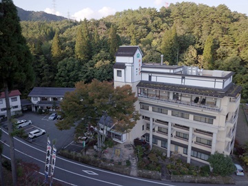 *【外観】広島県でも数少ない温泉宿。心身を癒しながら自然の美しさを五感でお楽しみいただけます。