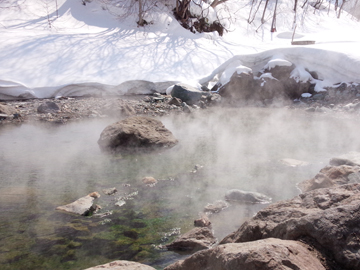 *切明野天風呂/白い世界の中で温泉時間