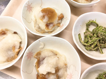 *［お料理一例］季節の天然素材を使用した雪あかりの小鉢