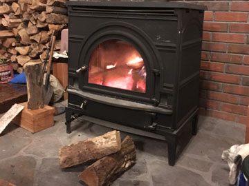 *［冬・暖炉］薪をくべながら身体の芯までホッカホカ♪