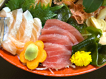 *【夕食一例】お魚天国！新鮮なお魚をお腹いっぱい堪能