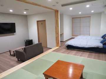 *2022年新設の広々とした和洋室。ご家族・グループ旅行にオススメの客室です。