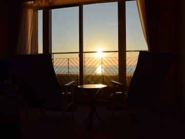*サンセットスイートプラン/雄大な日本海に沈む夕日。ここでしか味わえない絶景に出会えます。