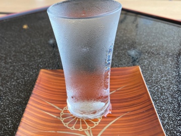 *お気に召した1種の日本酒をグラス1杯サービス