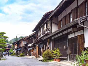 *【妻籠宿】当館からお車で約20分、海外からのお客様にも人気の宿場町です。
