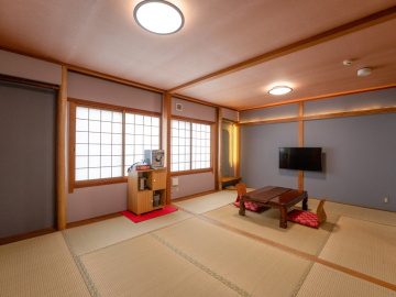 *【禁煙】＜3F 和室12畳＞お部屋の窓からは景観が望めません。