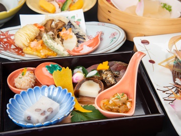 *【レディースプラン（夕食）】夕食時ドリンク１杯付です。お飲み物と一緒に少しづつお楽しみください。
