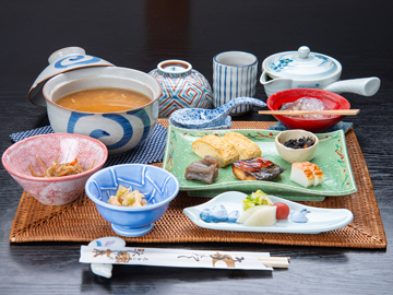 *【茶粥朝食（一例）】奈良名物の茶粥で朝から奈良の食文化体験を♪