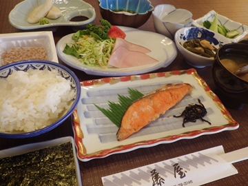 *【朝食例】栄養バランスの取れた食事を食べて、朝から元気いっぱい！