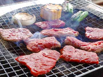 宍粟牛をはじめ、地元の季節の食材を取り揃えております。＜人気のBBQ♪＞