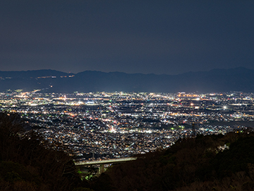 *【朝護孫子寺】本堂からの夜景