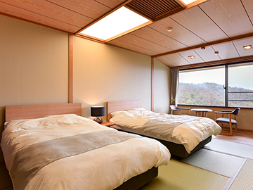 *【2022年改装■霞】畳に広めローベッドを設置したシックでモダンな和洋室。