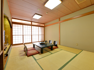 *和室10畳/美しい那須連山と那珂川の四季を遠くから望む―清潔感あふれるお部屋