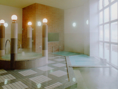 *【大浴場】ジェットバス、泡風呂、季節のハーブ湯などの多彩なお風呂をご用意しております。