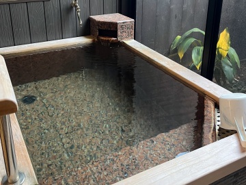 *【3号館一例】足を伸ばしてゆったりお入りいただけます。