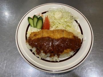 *夕食一例/エスカロップは「漁師が早く食べられてボリュームのあるメニュー」として作られました