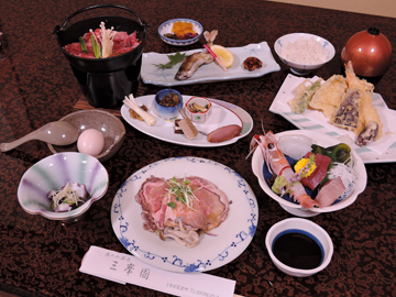 【平日・日曜限定プランの夕食】季節の味覚をご賞味下さい（一例）