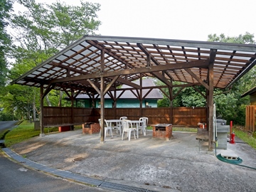 *【BBQテラス】屋根付きで天候を気にせずBBQを楽しもう♪