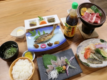*ぽん酢しょうゆ40周年を記念した特別会席。