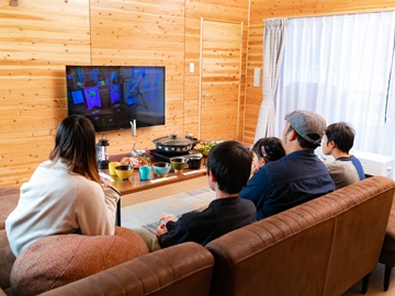 *【グランキャビン】テレビを見ながら皆でワイワイ♪家族水入らずの時間をお過ごしください。