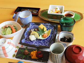 【朝食一例】一日の始まりはホカホカの朝ごはんから！