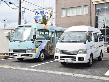 *【送迎車】朝はホテルのマイクロバスにて無料でお送りしております。