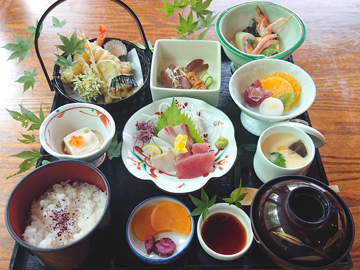 【リフレ御膳一例】会席風のお食事をお手頃価格で♪