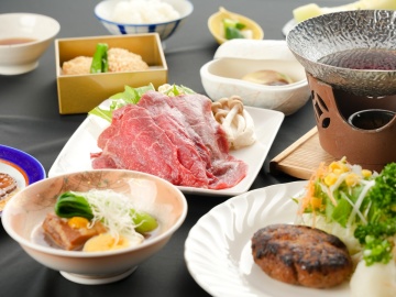【旭のお肉プラン】県産牛を使用したお肉メインの夕食。仕入れにより内容が変わります。※写真は一例です