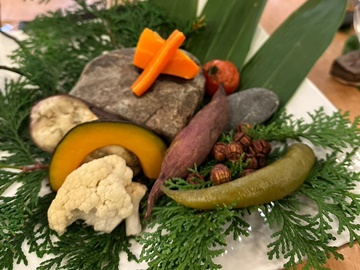 *【夕食：葉っぱがシェフ】京丹後地域で育った食材自身の味と葉っぱが持つ芳醇な香りをお楽しみください