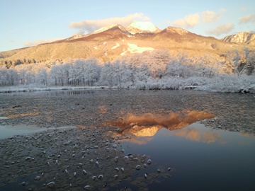 *【周辺/妙高山】妙高山は北信五岳の中では最高峰で、その姿に目を奪われます。