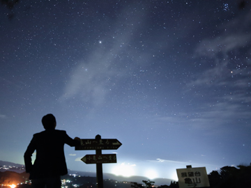 *【星空フォトツアー】おすすめスポットへ専用車でご案内いたします。