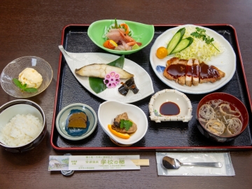 *【ビジネス夕食】出張疲れにやさしい夕膳と季節の味をご用意致します