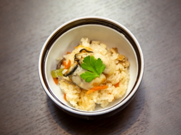 *【牡蠣の炊き込みご飯】日本海で育った旨み広がる牡蠣の贅沢炊き込みご飯
