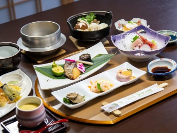 *【控え目プラン】/少し控えめな量でも、満足感はしっかり。程よい品数で味わう贅沢。
