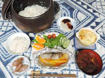 *【夕食一例】こだわりの土鍋炊きご飯はぜひ召し上がっていただきたい逸品！