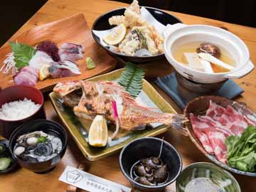 *【web限定!鶴屋御膳】連泊の方必見!2日目以降は違うメニューをご用意します!