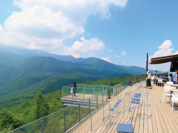 *白馬岩岳マウンテンリゾート／標高1,289mの山頂から北アルプスや白馬村の山々が一望