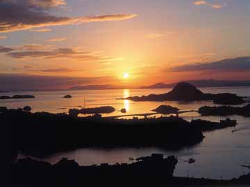 *絶景!夕日に染まる天草の海