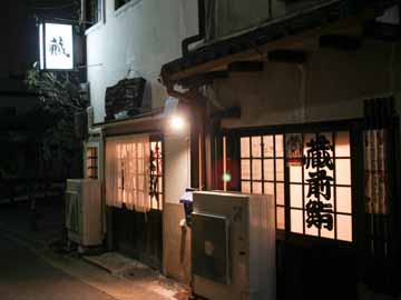 *よるご飯はお外で好きなものを。お勧めのお店もお教え致しますのでお気軽にお声がけ下さい♪