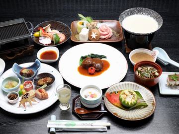 【夕食一例】地元の旬の食材をたっぷりと使用した和御膳