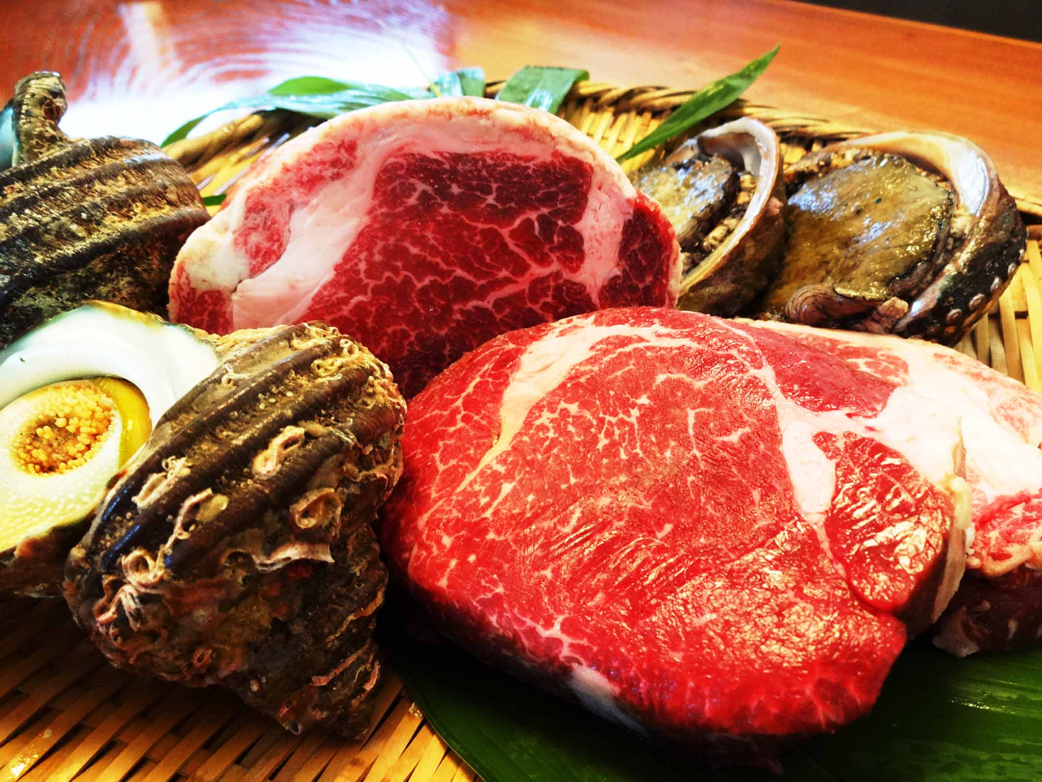 【贅極み◇春夏】紀州日高産『アワビ』と幻のご当地牛を贅沢にいただく『熊野牛ステーキを♪