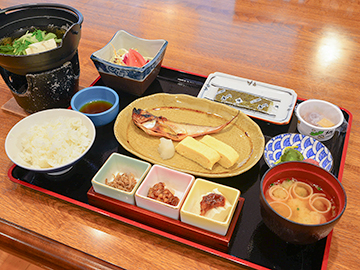 *朝食／定番の和朝食で一日を元気にお過ごし下さい♪