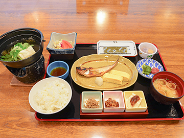 *朝食／定番の和朝食で一日を元気にお過ごし下さい♪