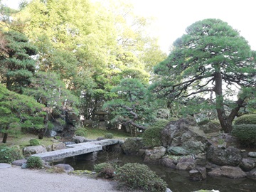 【日本庭園】日本庭園を有する和の趣があるホテルでございます。