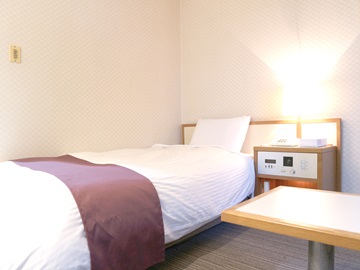 【シングルルーム】広さは１７.５平米！出雲市内のホテルで最大の広さを誇ります！