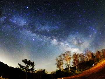 *当館から見える星空／晴れていれば見られる天の川