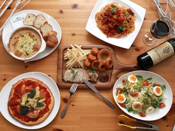 *夕食一例／イタリアンコースの全体例。メイン・サイドメニュー・前菜とボリューム満点♪