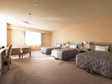 *洋室（トリプル）／お部屋はすべて明るい南向き