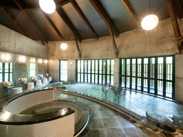 *大浴場/保温・保湿効果が高く、冷え性改善におすすめです。